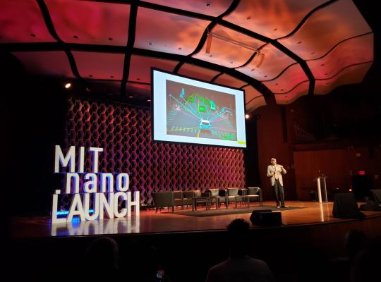 del Alamo presenting at MIT Nano Launch event (Credit: Christopher Bishop @chrisbishop via Twitter)